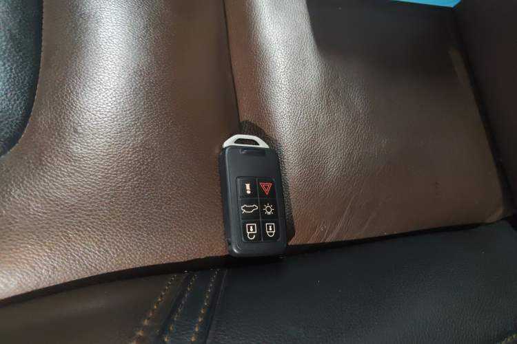 Used Volvo XC60 2016 T5 AWD Zhiyuan Edition Vehicle Key