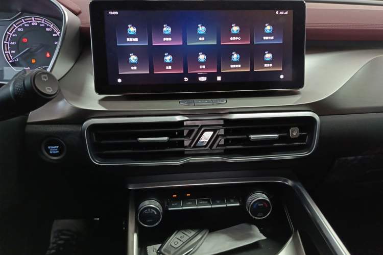 Used Geely Auto Coolray 2020 PRO 260T DCT Knight Audio And AC Panel