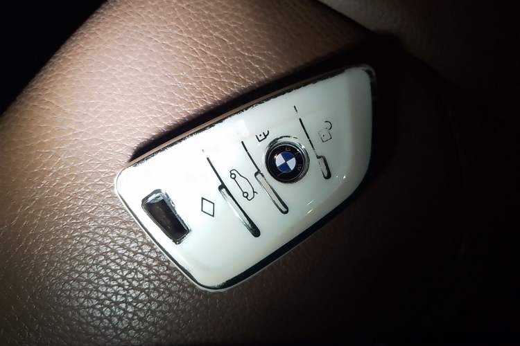 Used BMW 3 Series 2013 320Li Luxury Design Package
