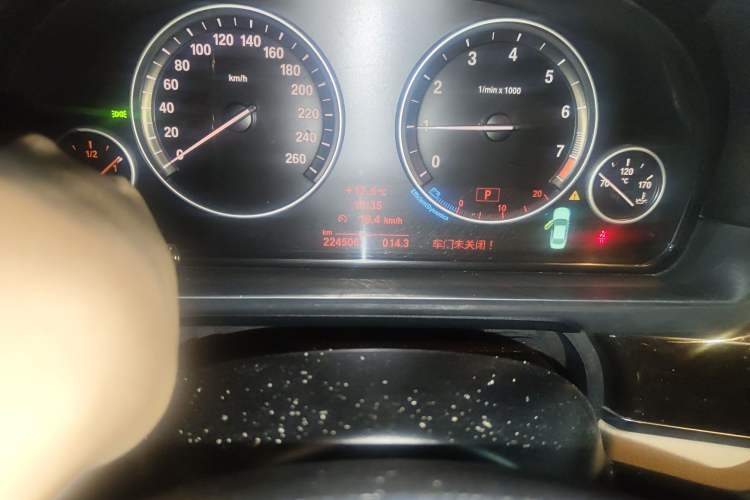 Used BMW 5 Series 2011 523Li Leading Model
