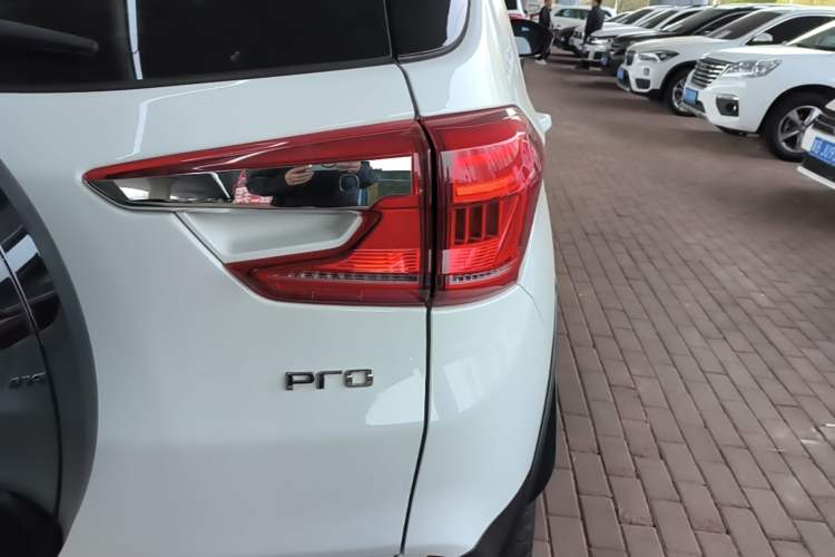 Used BYD Yuan Pro 2021 401 km Deluxe Version Right Rear Taillight