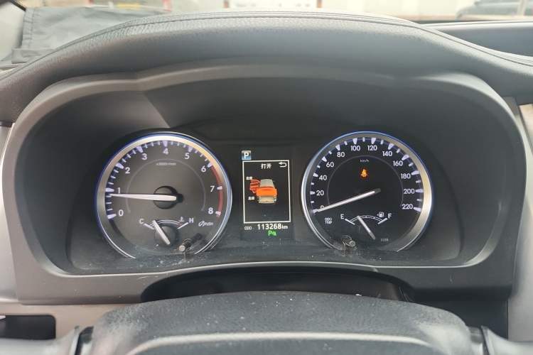 Used Toyota Highlander 2018 2.0T Four-Wheel Drive Luxury Version 7 Seats China VI Standard