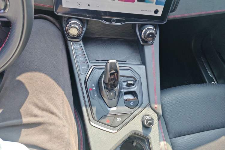 Used Lynk & Co 05 2022 2.0TD Four-Wheel Drive Dynamic Halo
