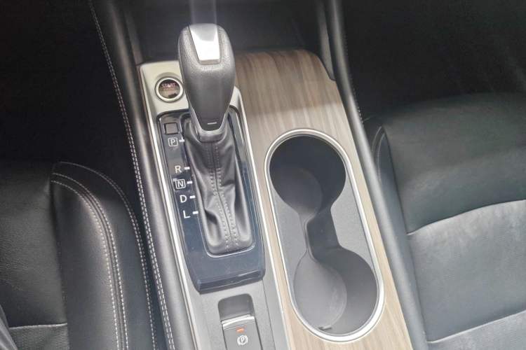 Used Nissan Teana 2021 2.0L XL Upper AD1 Smart Drive & Navigation Edition Gear Lever