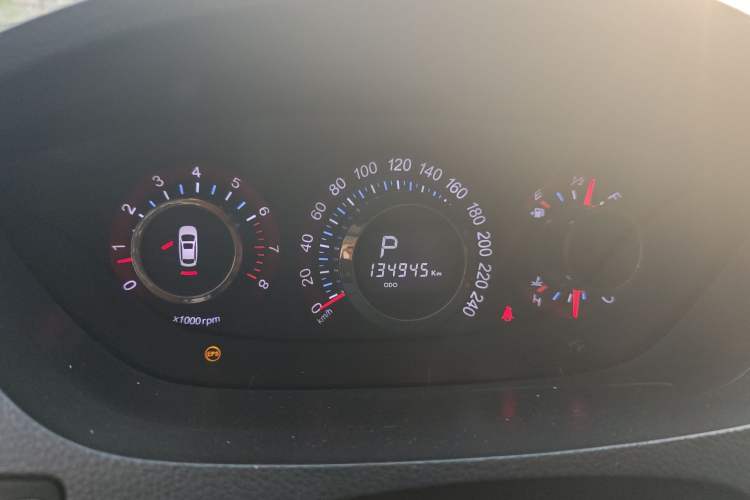 Used Luxgen Great 7 SUV 2011 2.2T Two-Wheel Drive Smart Version Odometer Close Up