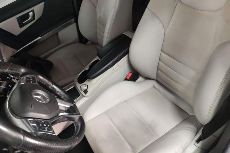 Used Mercedes-Benz GLK-Class 2015 GLK 300 4MATIC Fashion Edition Ultimate Version
