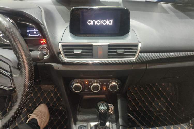 Used Mazda 3 Axela 2017 Sedan 1.5L Automatic Comfort Model Emission Standard China V Audio And AC Panel