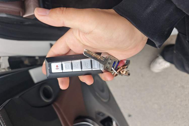 Used Wey VV5 2020 1.5T Two-Wheel Drive Smart Pioneer Vehicle Key