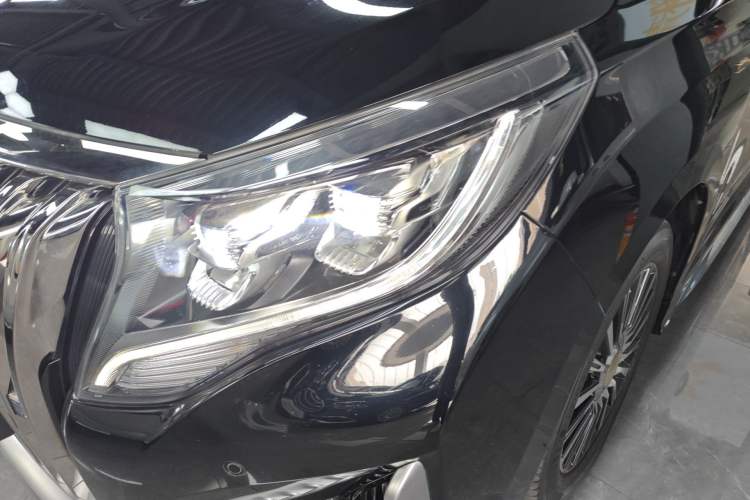 Used GAC Trumpchi M8 2021 Master Series 390T Four-Seat Glory Edition Left Front Headlight
