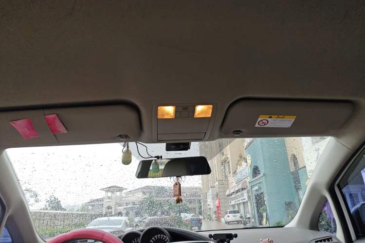 Used Toyota Verso 2015 180E CVT Crossover Edition