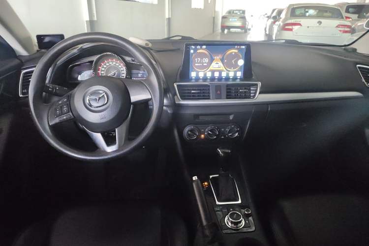 Used Mazda 3 Axela 2014 Sedan 1.5L Automatic Comfort Model Center Console