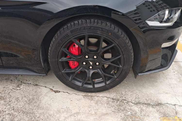 Used Ford Mustang 2020 2.3L EcoBoost Right Front Wheel Hub