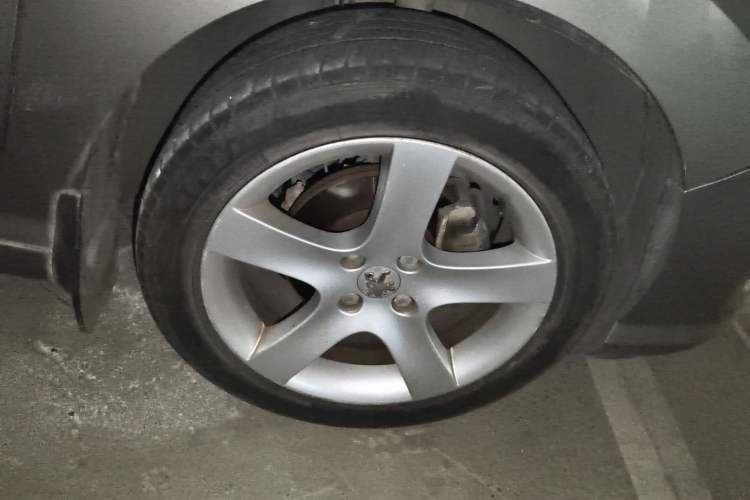 Used Peugeot 408 2011 2.0L Automatic Comfort Edition
