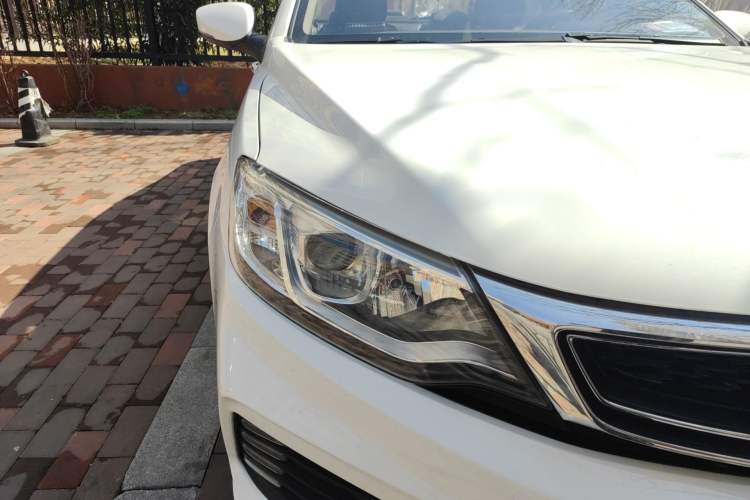 Used Geely Auto Vision 2020 1.5L CVT Asian Games Edition Right Front Headlight