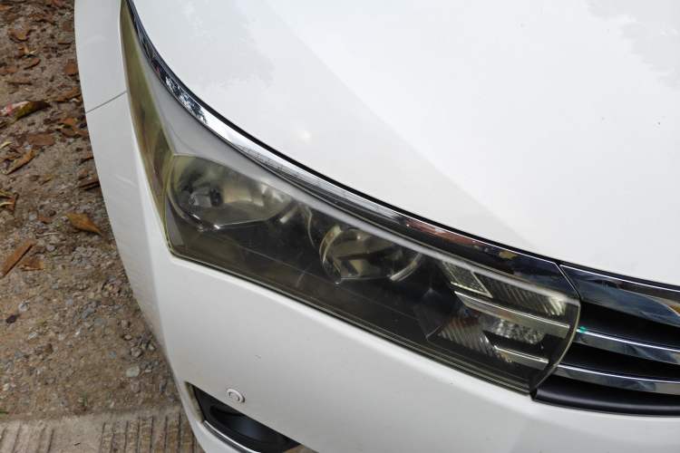 Used Toyota Corolla 2017 1.6L CVT GL Right Front Headlight