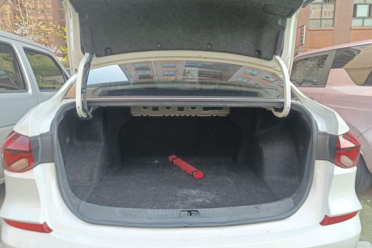 Used Chevrolet Monza 2024 1.5L Dual-Clutch Enjoyment Edition Trunk