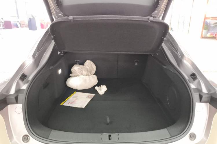 Used CHANGAN NEVO A07 2025 Blue Whale Range-Extending Version 230 Flagship Model
