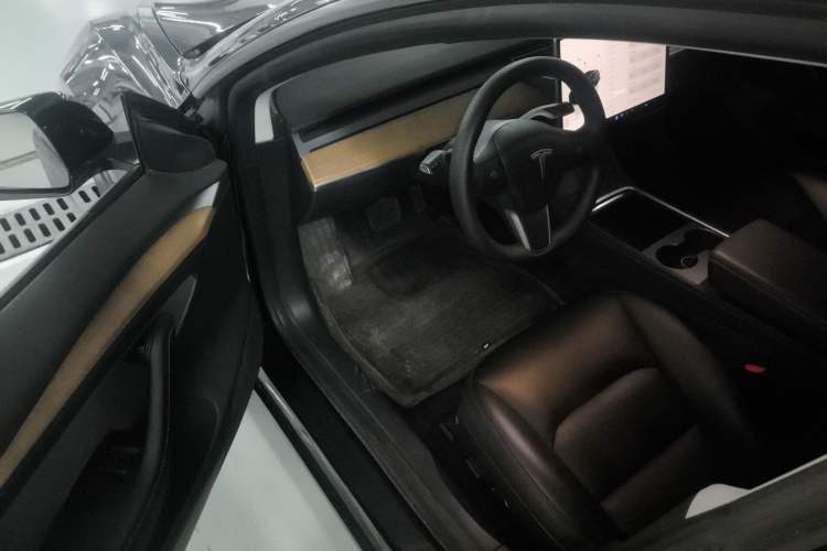 Used Tesla Model 3 2022 Rear-Wheel-Drive Version