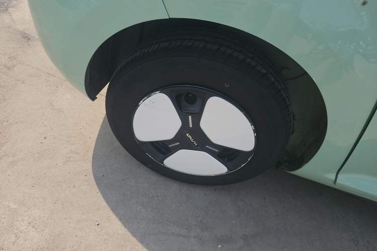 Used CHANGAN NEVO Lumin 2022 210km Sweet Edition Exterior 5