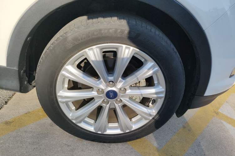 Used Ford Kuga 2017 EcoBoost 180 Two-Wheel-Drive Luxury Wing Edition
