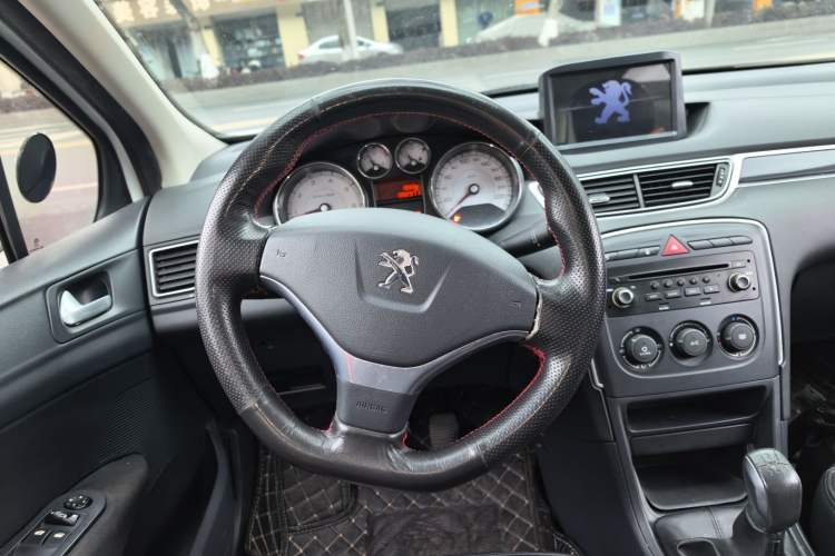 Used Peugeot 308 2014 Enjoy Edition Classic 1.6L Manual YouShang Model Steering Wheel