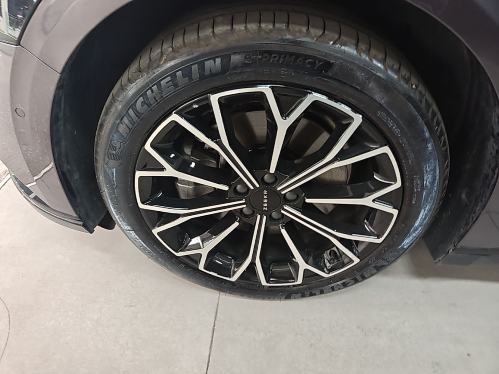 Zeekr 007 2025 Rear-Drive Intelligent Driving Version 75 kWh — снимка 10