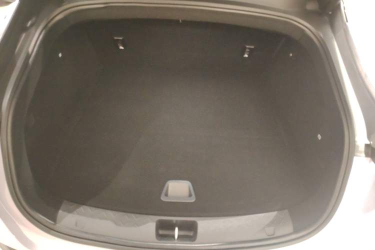 Used Avatr 06 2025 Pro Range-Extended Edition Trunk