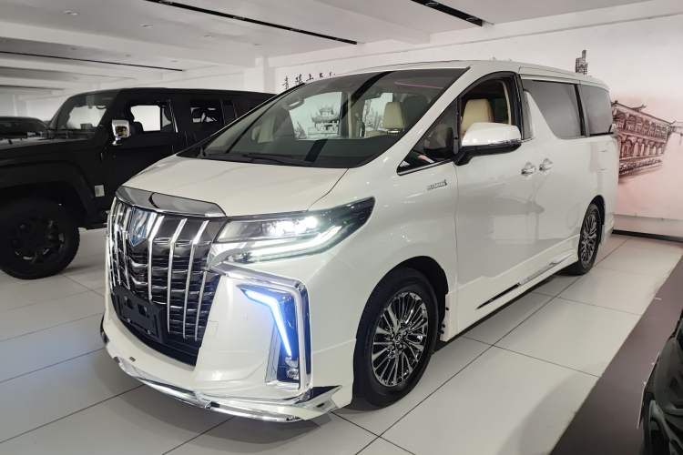Used Toyota Vellfire 2020 Dual-Engine 2.5L Black Gold Limited Edition