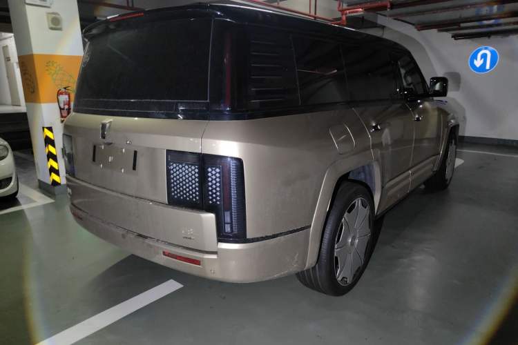 Used Yangwang U8 2025 Model U8L DingShi Edition