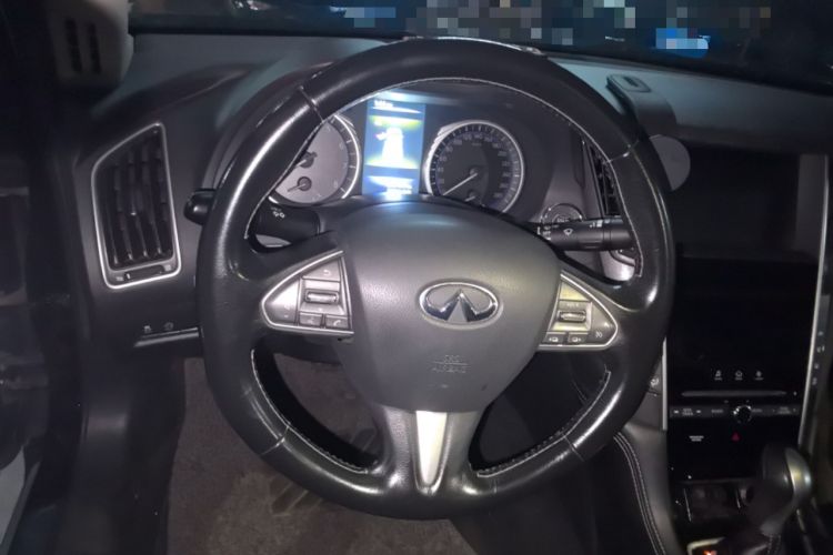 Used Infiniti Q50L 2016 2.0T Comfort Edition Steering Wheel