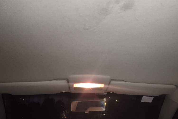 Used Volkswagen Polo 2009 Jingqu 1.4L Manual - Elegant Edition
