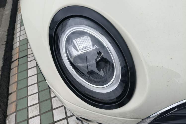 Used MINI Clubman 2019 1.5T ONE Right Front Headlight