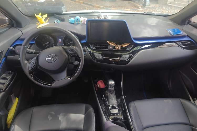 Used Toyota C-HR 2020 2.0L Luxury Edition Center Console