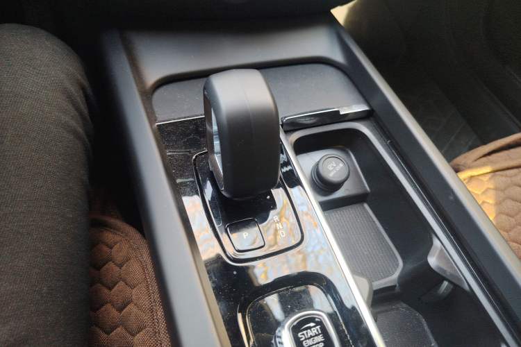 Used Volvo S60 2025 B4 Zhiyi Luxury Edition