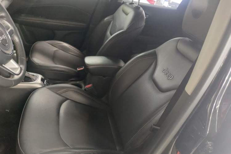 Used Jeep Compass 2017 200T Automatic Family Edition