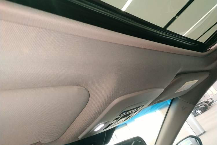 Used Toyota Camry 2021 2.0S FENGSHANG Edition
