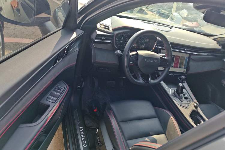 Used Lynk & Co 05 2022 2.0TD Four-Wheel Drive Dynamic Halo
