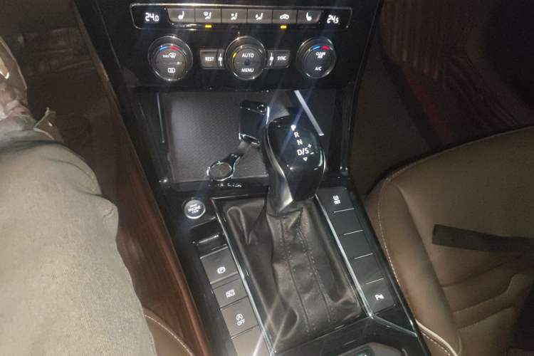 Used Volkswagen Passat 2019 330TSI Elite Edition China V Standard
