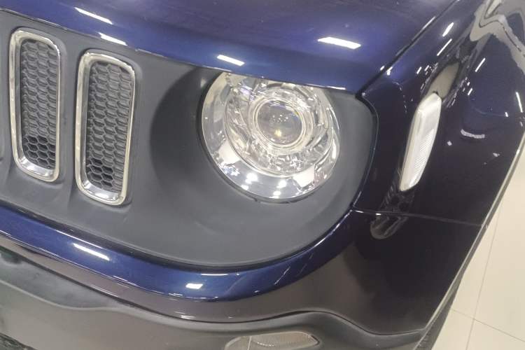 Used Jeep Renegade 2018 Connected Large Screen Version 180T Automatic High-Energy Edition
