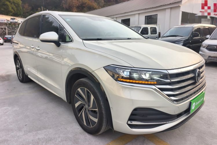 Used Volkswagen Viloran 2022 380TSI Luxury Edition