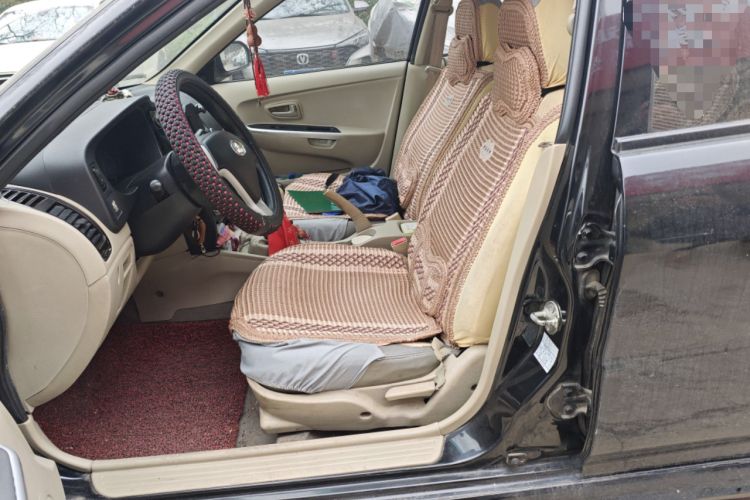 Used Soueast V3 Lingyue 2014 1.5L Manual Entry-Level Version
