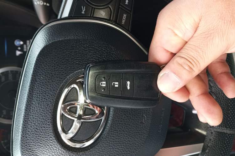 Used Toyota Corolla 2019 1.2T S-CVT GL-i Elite Edition Interior 1