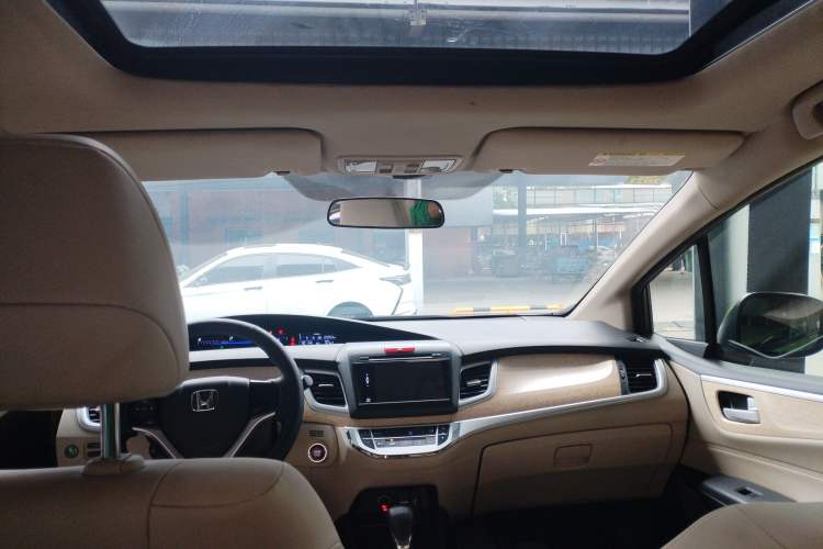 Used Honda Jade 2014 1.8L Automatic Comfort Elite Version 5 Seats
