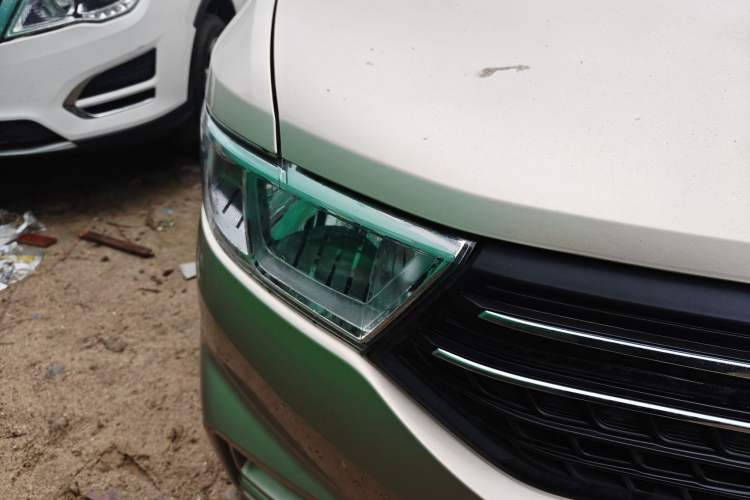 Used Wuling Hongguang V 2022 1.5L Jingqu Edition Electric-Assist LAR