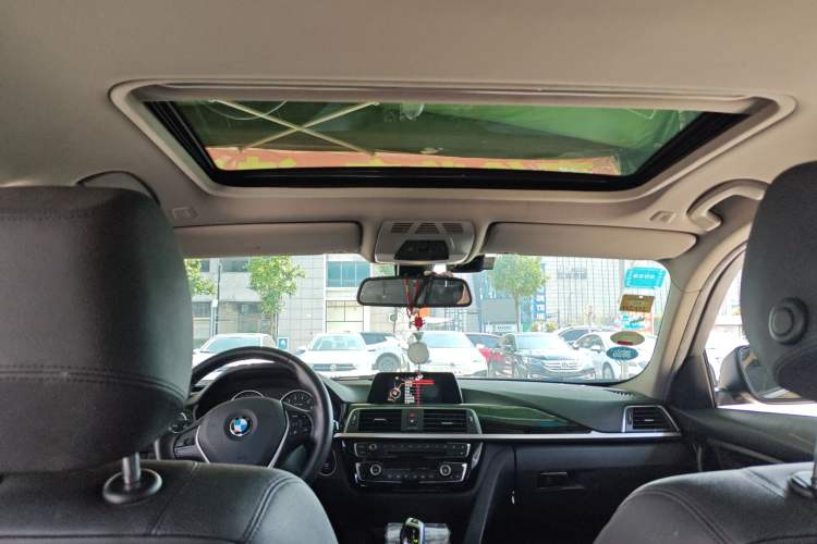 Used BMW 3 Series 2016 320Li Fashion Model Headliner