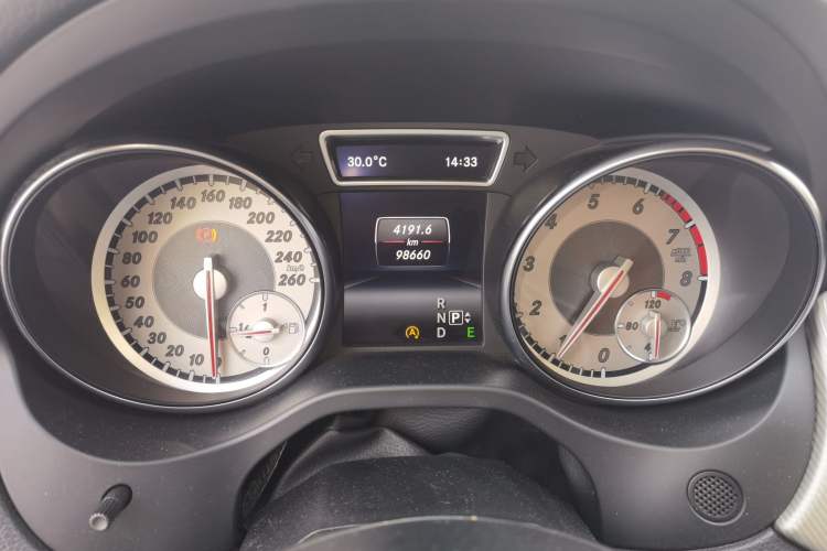 Used Mercedes-Benz GLA 2015 GLA 200 Sport Edition Instrument Cluster