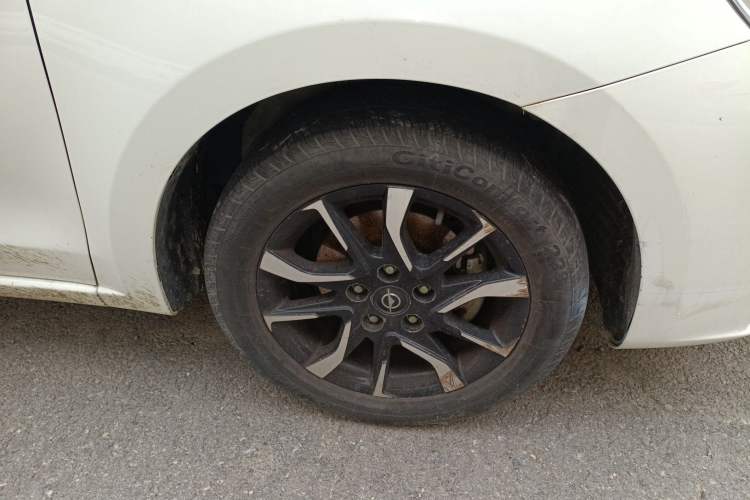 Used Haima Fumei F5 2018 1.6L Automatic Luxury Model Right Front Wheel Hub