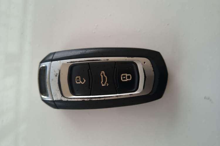 Used Geely Auto Vision X6 2018 1.8L Manual 4G Connect Luxury Edition