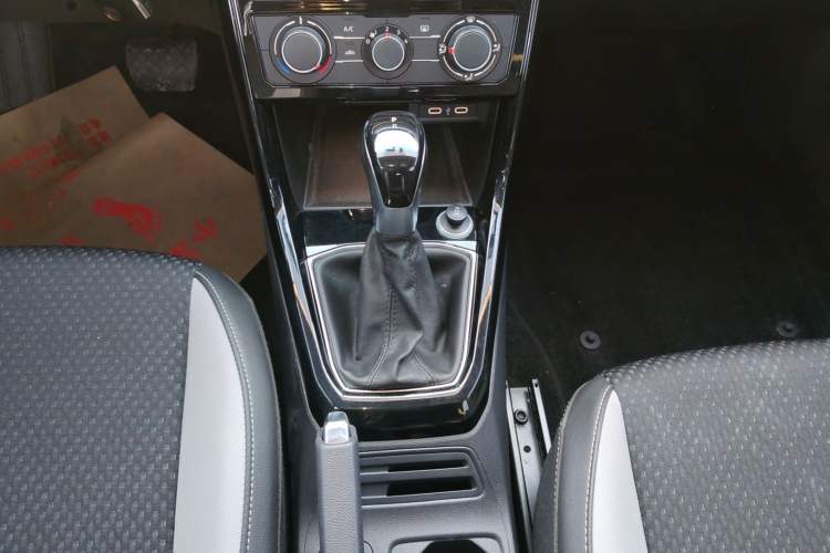 Used Volkswagen Tacqua 2021 200TSI DSG JoyConnect Edition