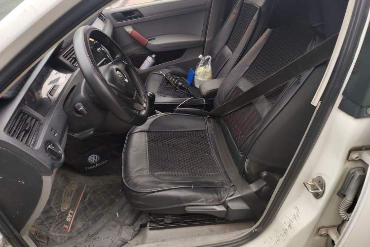 Used Volkswagen Santana 2016 1.6L Manual Fashion Edition Left Front Seat